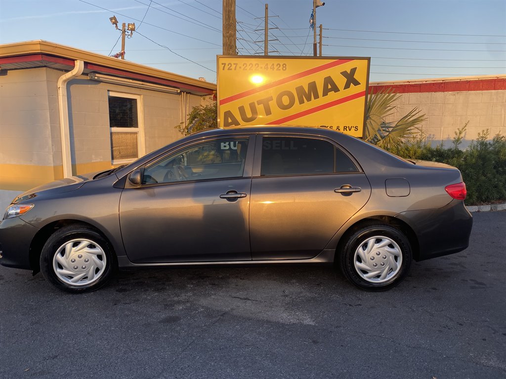 2010 Toyota Corolla LE photo 2