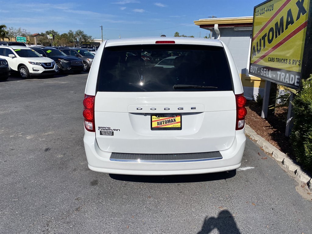 2018 Dodge Grand Caravan SE photo 3