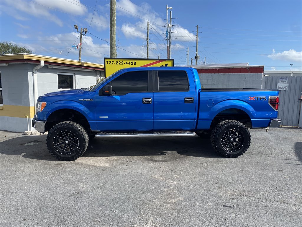 2013 Ford F-150 XLT photo 2