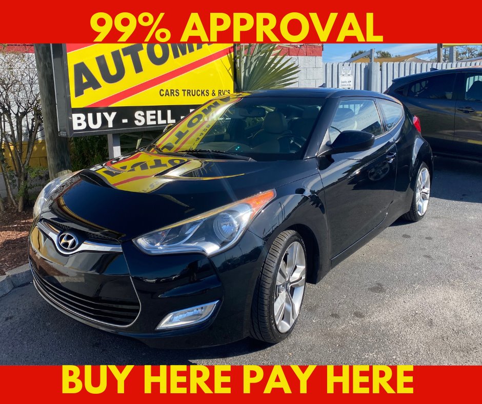 2013 Hyundai Veloster Base's photo